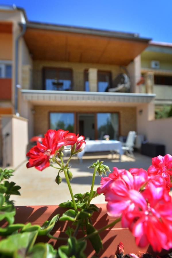 Egri Otthonom Vendégház Hotel Exterior foto